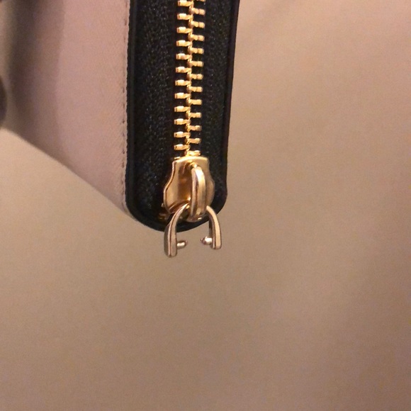 Kate Spade Wallet - Picture 6 of 6